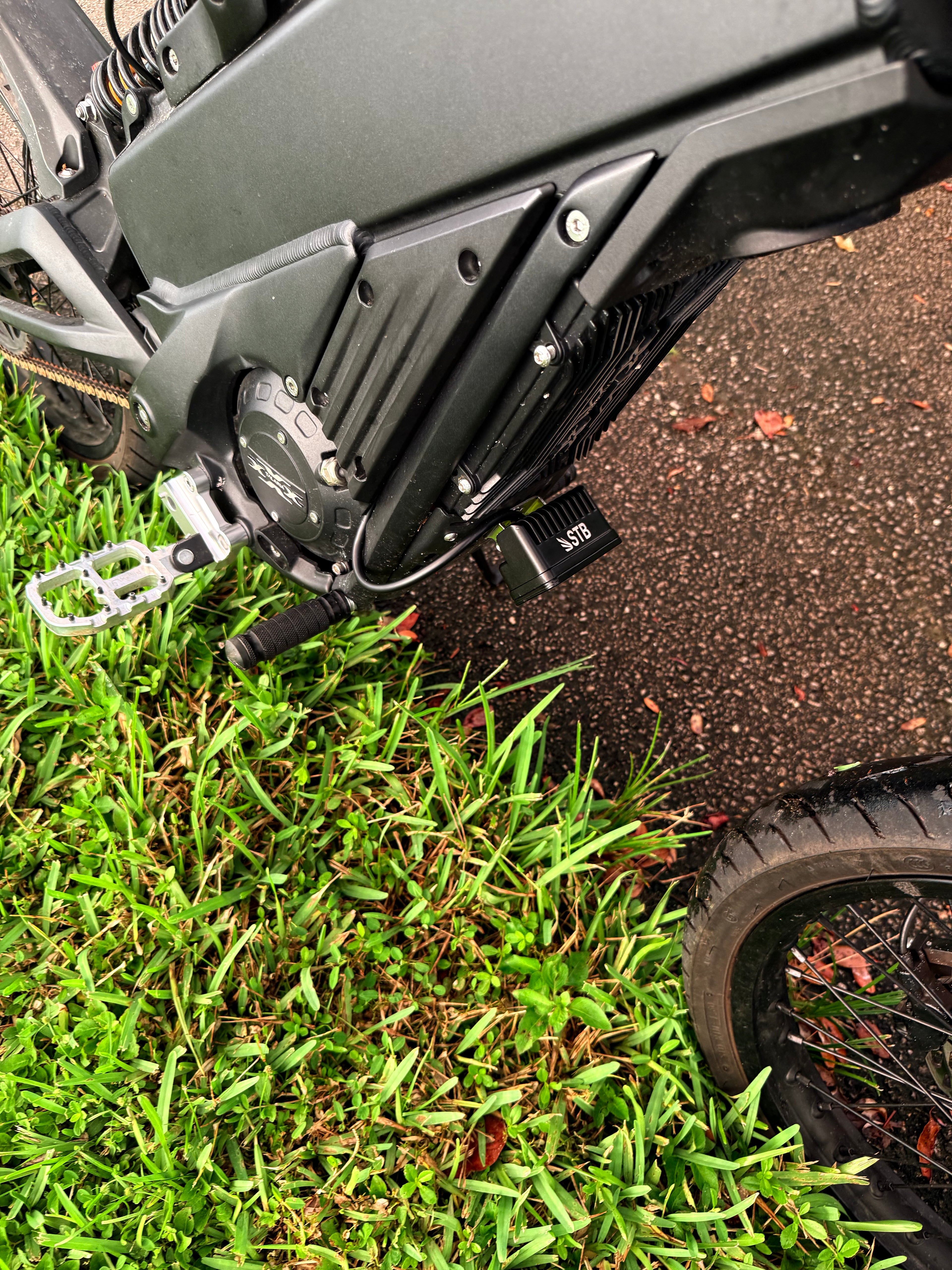 (Presale) Talaria xxx wheelie light