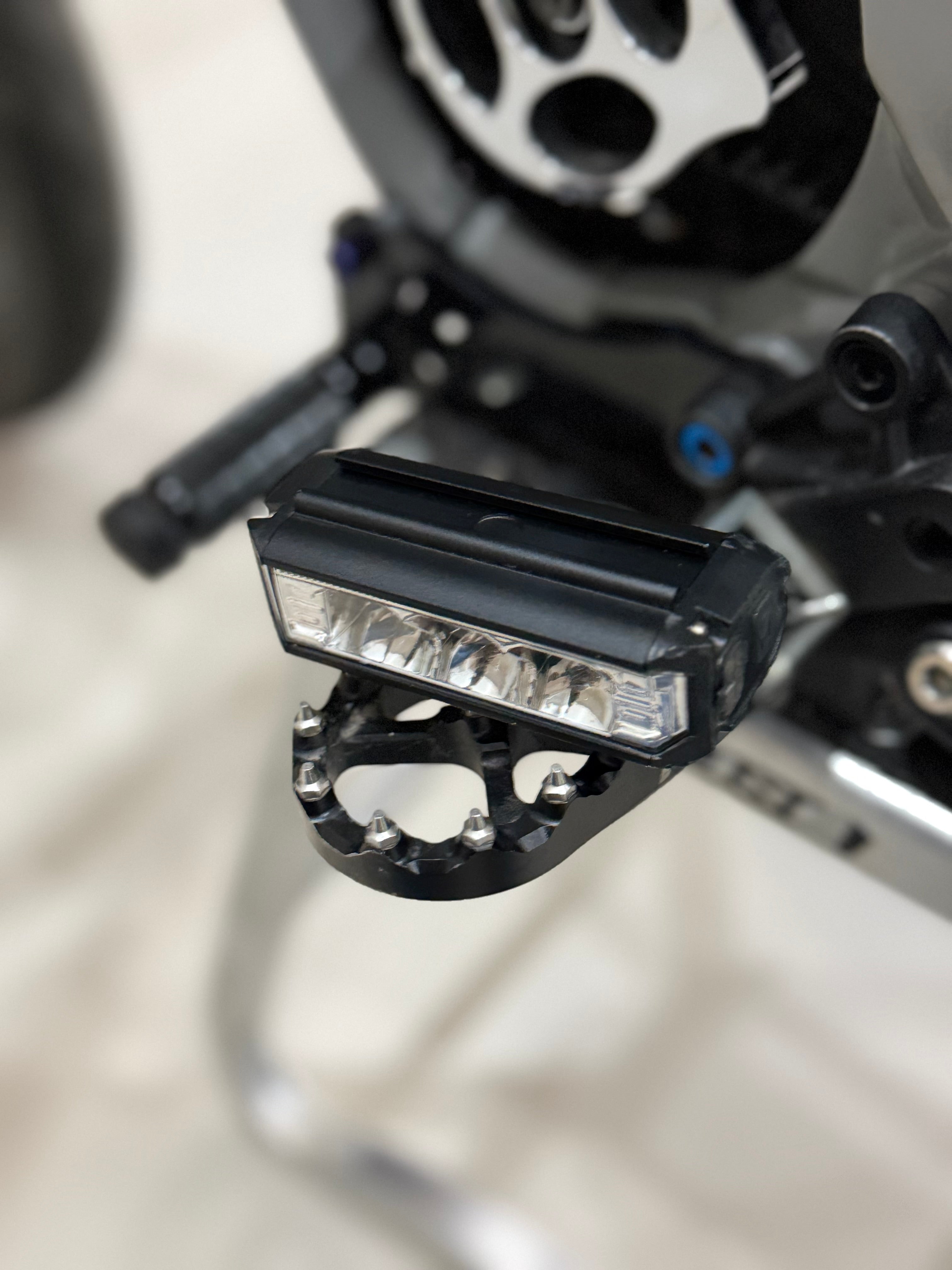 How To Install — Wheelie Light V2