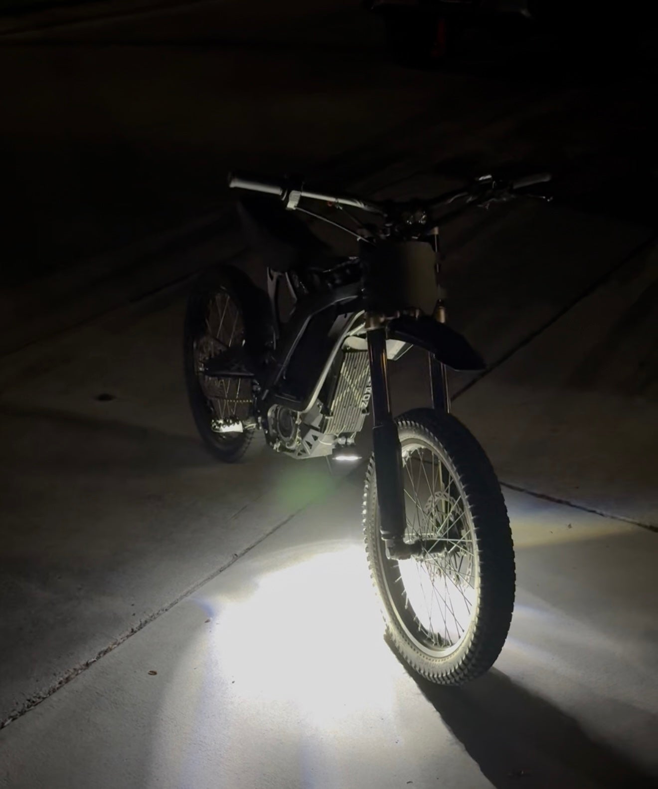 (Presale) Surron lbx/lbs and Eride pro Wheelie light